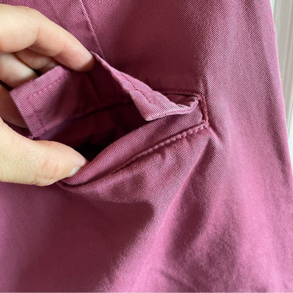 Christopher & Banks Cropped Pants Women’s 6 Pink Button Flap Pocket Y2K Casual - Picture 9 of 14